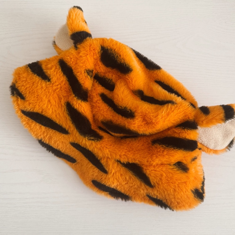 Tokyo Disney TIGGER furry hat